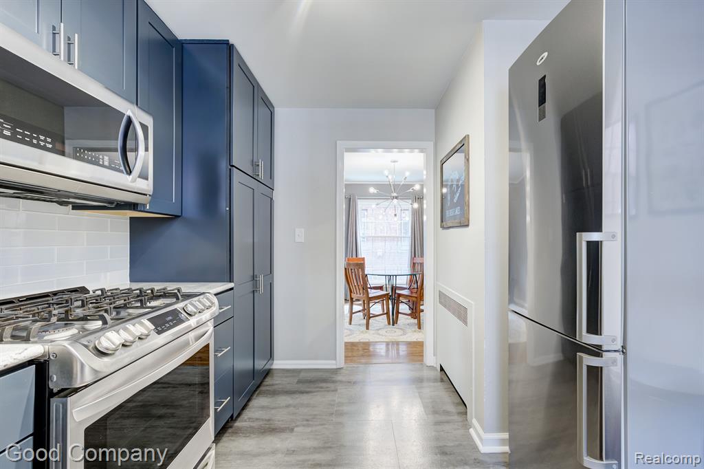 555 W BRECKENRIDGE Street, Ferndale, MI 48220 — Photo 17