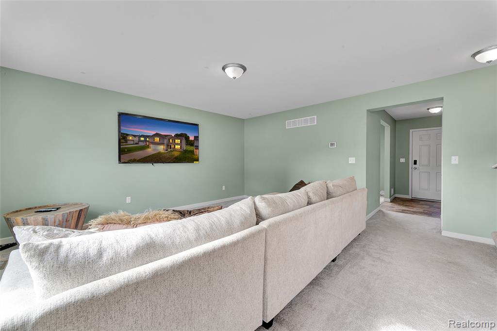 6027 Ravine Court, Ypsilanti, MI 48197 — Photo 11