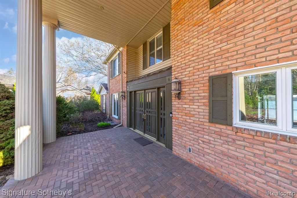 2224 LAKE ANGELUS Shores, Lake Angelus, MI 48326 — Photo 5
