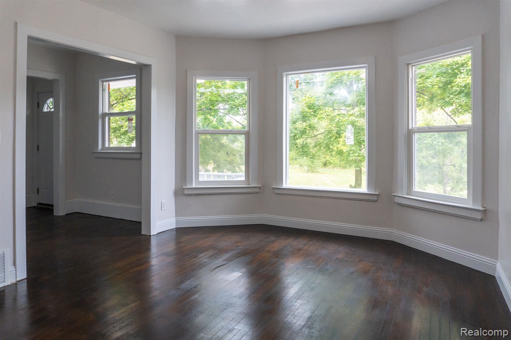 3927 SAINT CLAIR Street, Detroit, MI 48214 — Photo 50