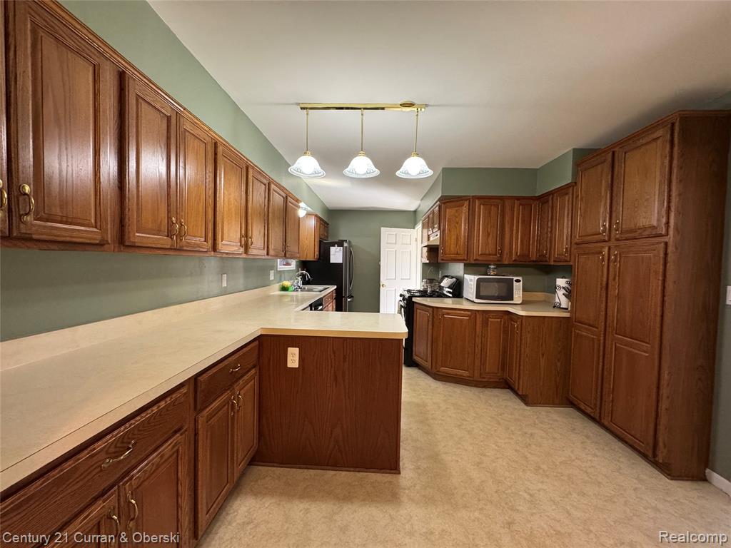 948 Van Sull Street, Westland, MI — Photo 8