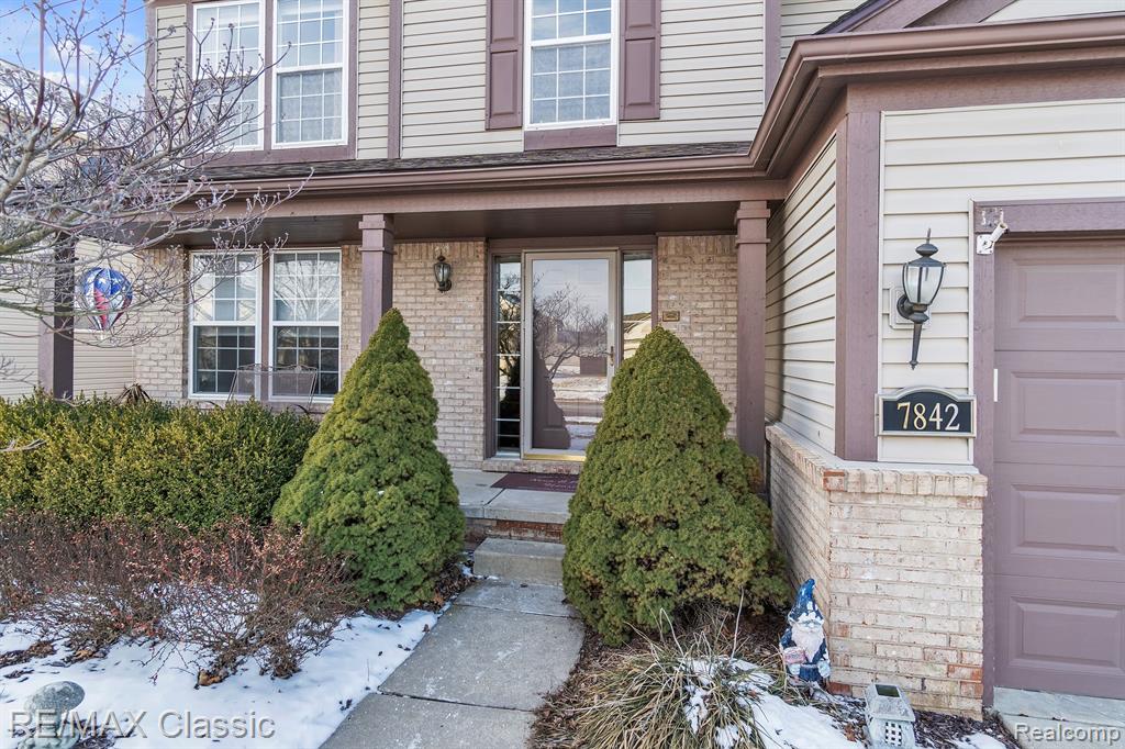 7842 BERWICK Drive, Ypsilanti, MI 48197 — Photo 5