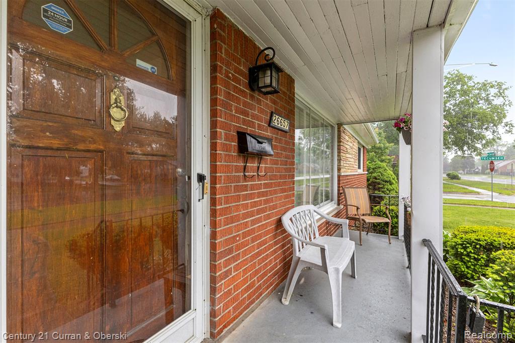 26657 W Chicago, Redford, MI 48239 — Photo 32