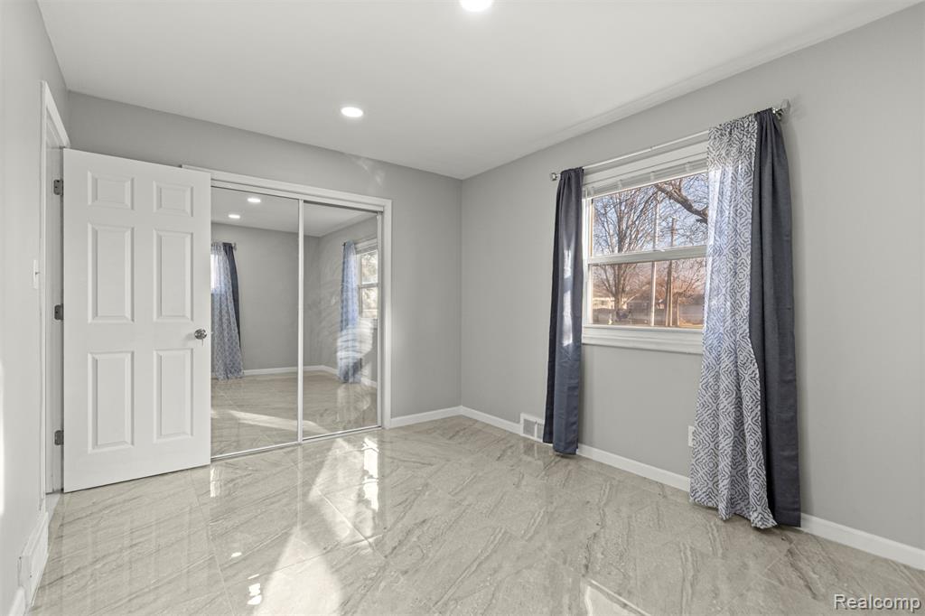 9319 Merriman Road, Livonia, MI 48150 — Photo 20