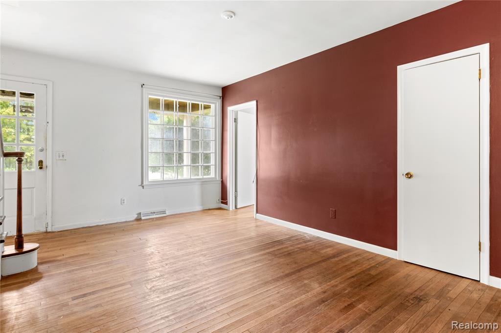 50505 Geddes Road, Canton, MI 48188 — Photo 3