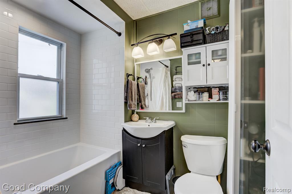 3939 Casmere Street, Detroit, MI 48212 — Photo 17