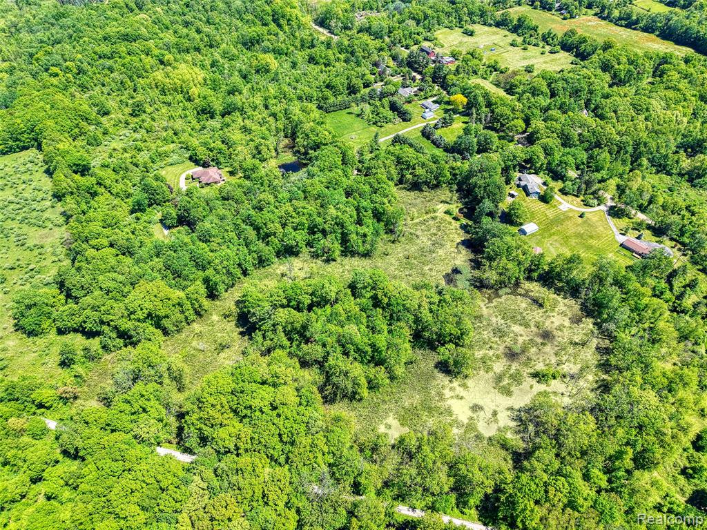 940 Rowland Road, Leonard, MI 48367 — Photo 10