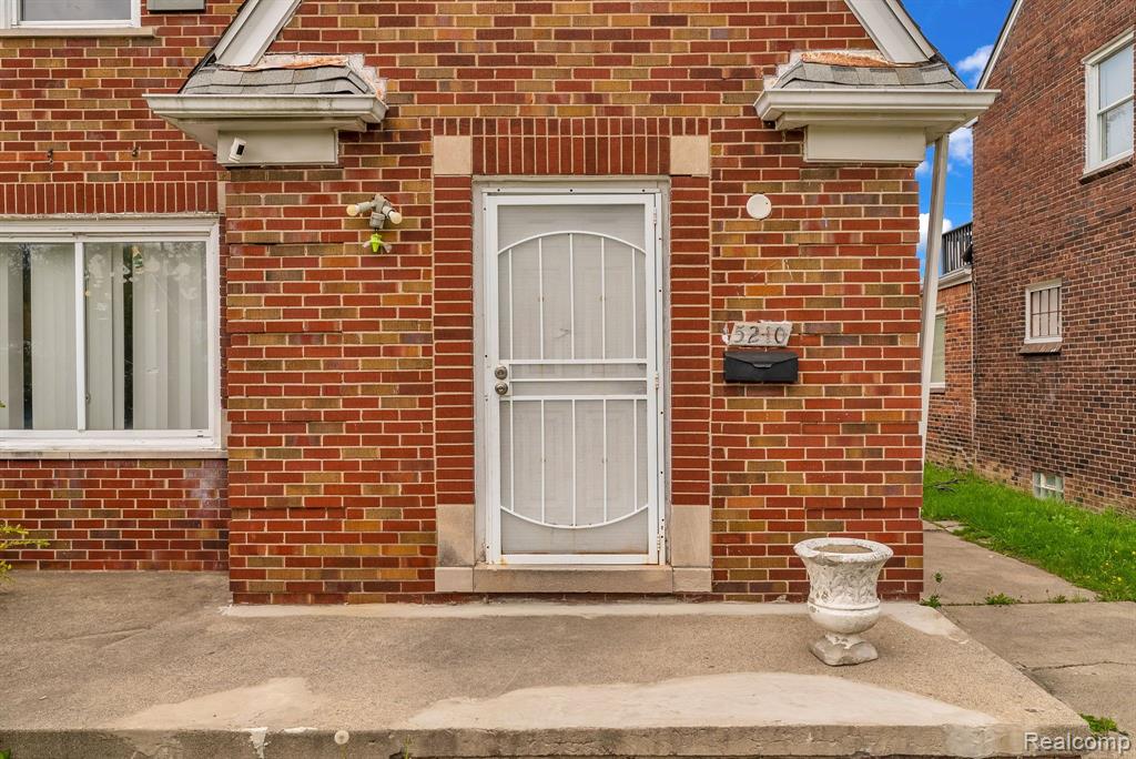 5210 BEDFORD Street, Detroit, MI 48224 — Photo 5