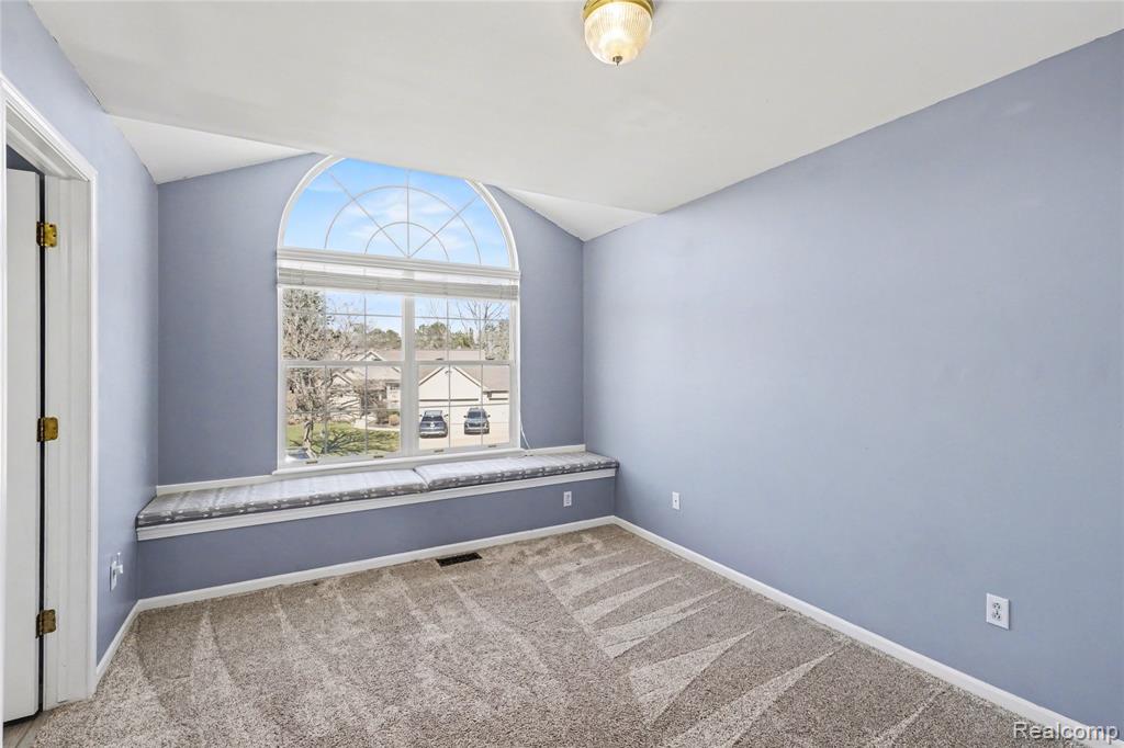 16111 Aspen Hollow Drive, Fenton, MI 48430 — Photo 17