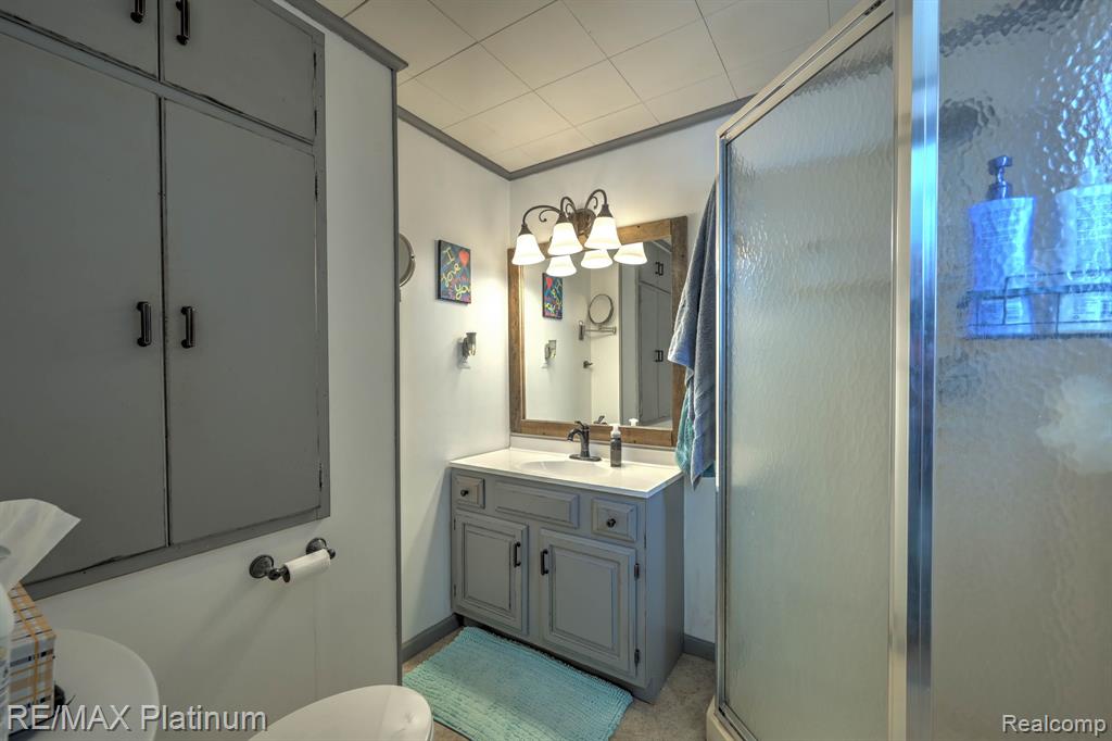 604 S LEROY Street, Fenton, MI 48430 — Photo 20