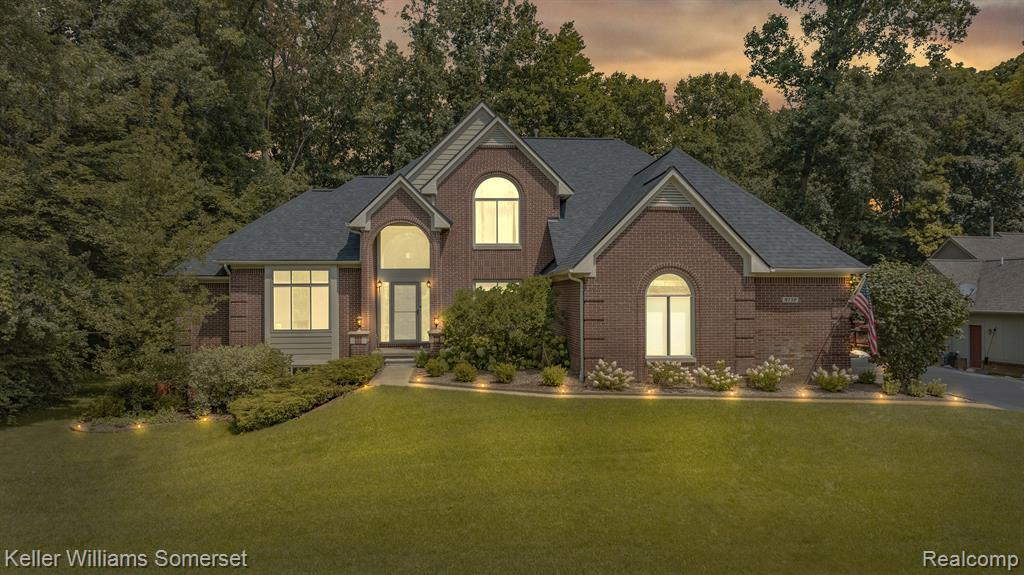 9732 FOREST RIDGE Drive, Clarkston, MI 48348 — front exterior