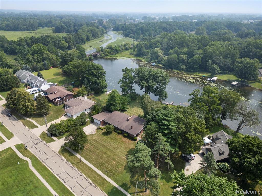 628 Riverside Drive, Linden, MI 48451 — Photo 49