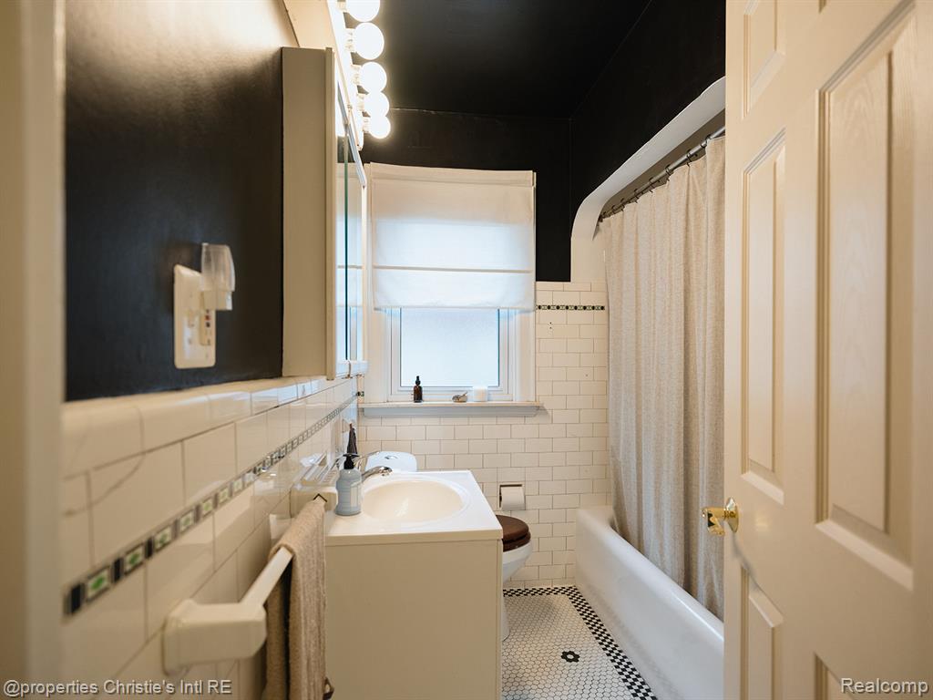 4858 Yorkshire Road, Detroit, MI 48224 — Photo 15