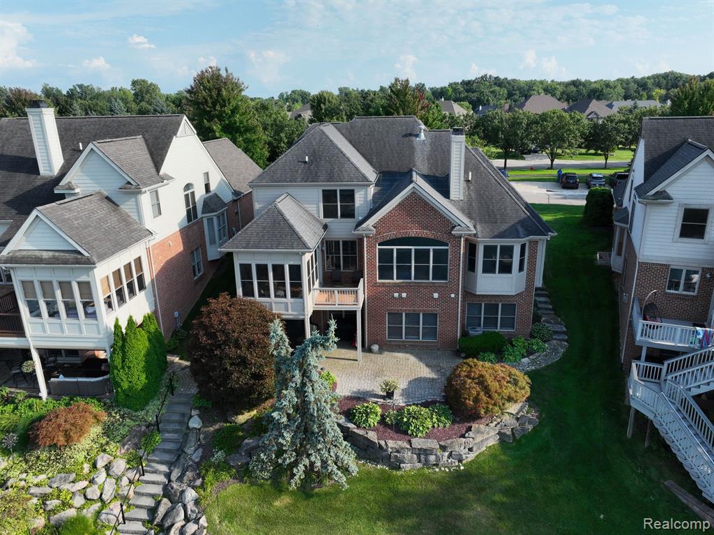 10769 CLIFFVIEW Drive, South Lyon, MI 48178 — Photo 65