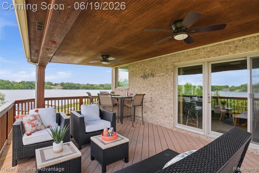 49354 Peninsular Drive, Belleville, MI 48111 — Photo 42
