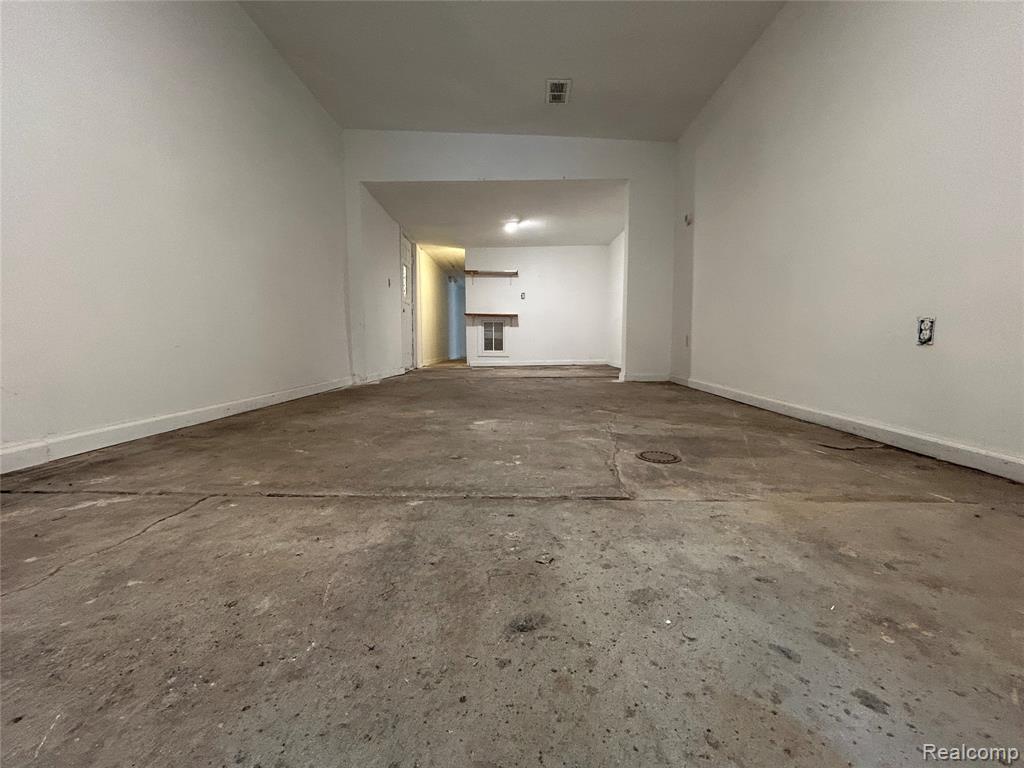 7004 Orchard Avenue, Warren, MI 48091 — Photo 51