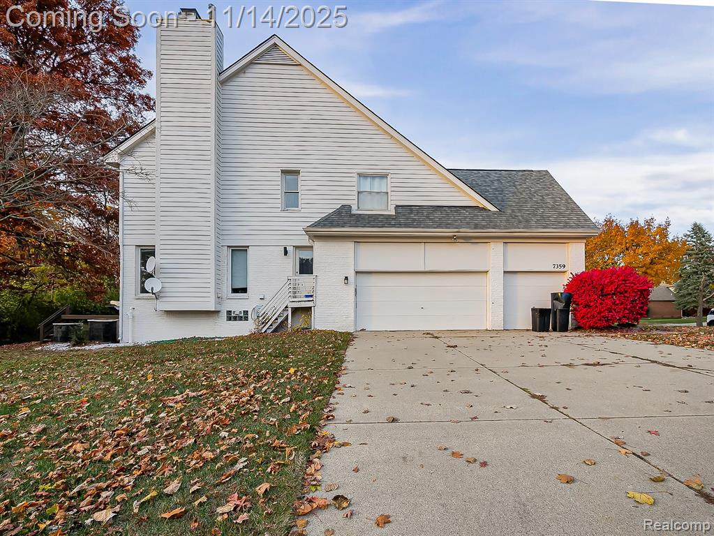 7359 Woodlore Drive, West Bloomfield, MI 48323 — Photo 43