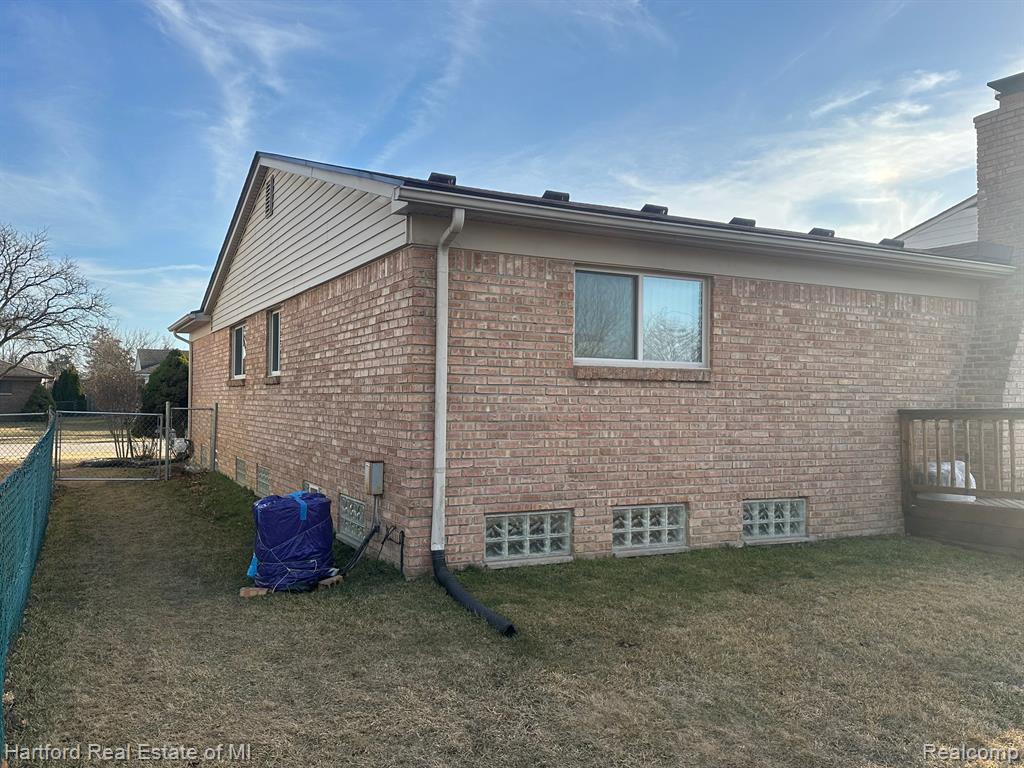 4429 ROSE MARY Drive, Sterling Heights, MI 48310 — Photo 35