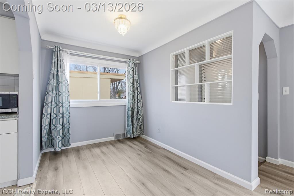 24351 Kipling Street, Oak Park, MI 48237 — Photo 7
