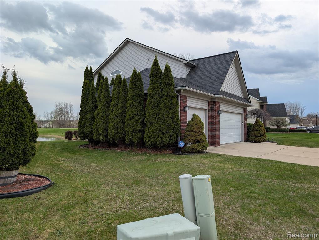 33445 Bay Hill Drive, Romulus, MI 48174 — Photo 2