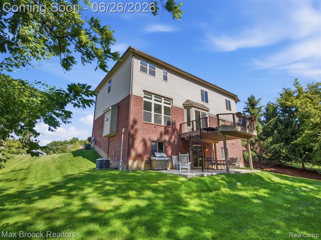 583 Birchcrest Court, Oakland, MI — Photo 61