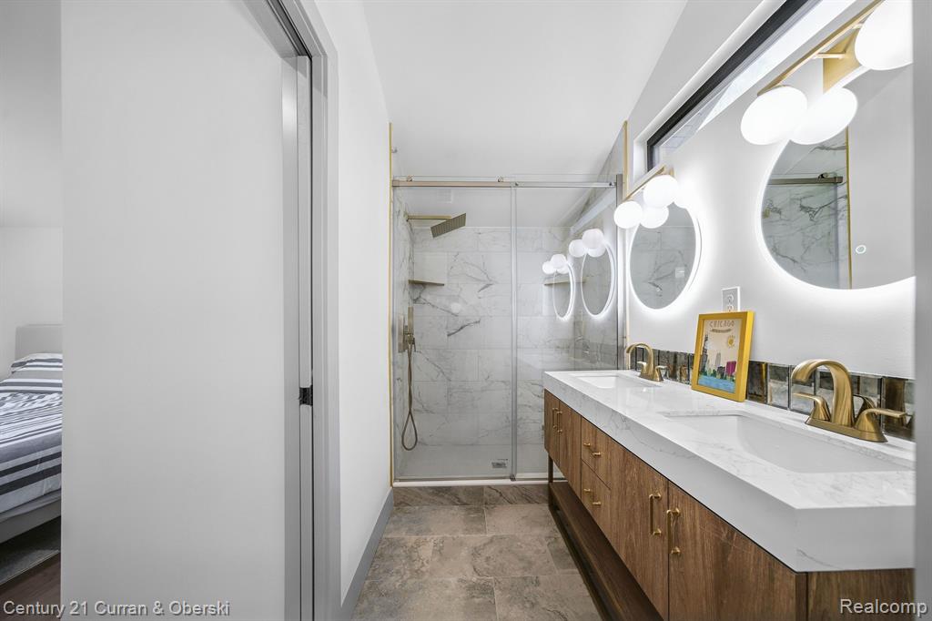 4421 W MAPLE Road, Bloomfield Hills, MI 48301 — Photo 23