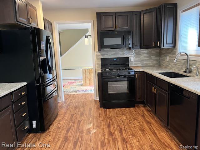 7453 Pepper Creek, West Bloomfield, MI — Photo 9