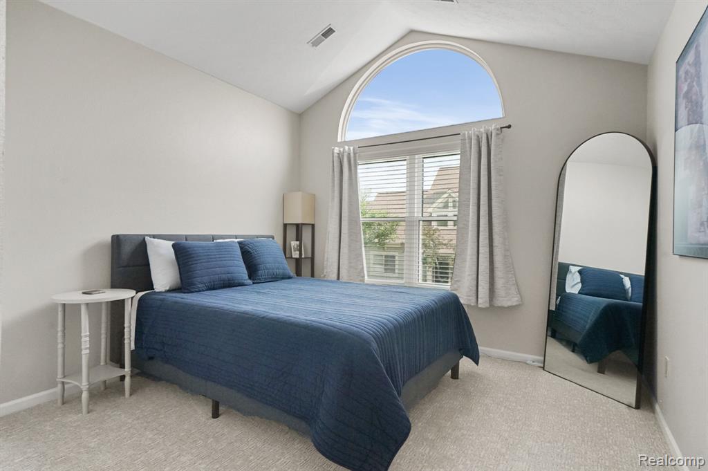 1637 Coburn Drive, Ann Arbor, MI 48108 — Photo 15