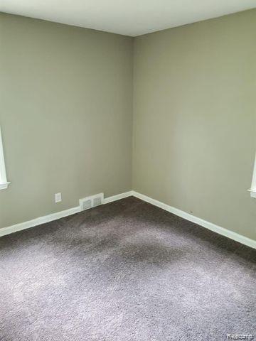 8567 SUSSEX Street, Detroit, MI 48228 — Photo 2