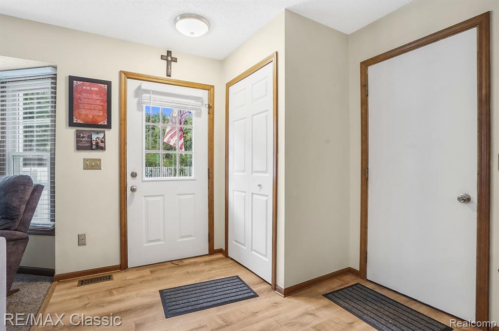 42207 MILL RACE Circle, Plymouth, MI 48170 — Photo 4