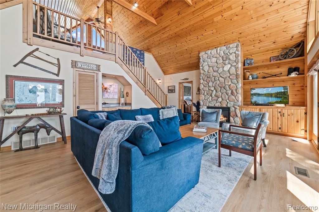1811 Sunset Drive, Gaylord, MI 49735 — Photo 18