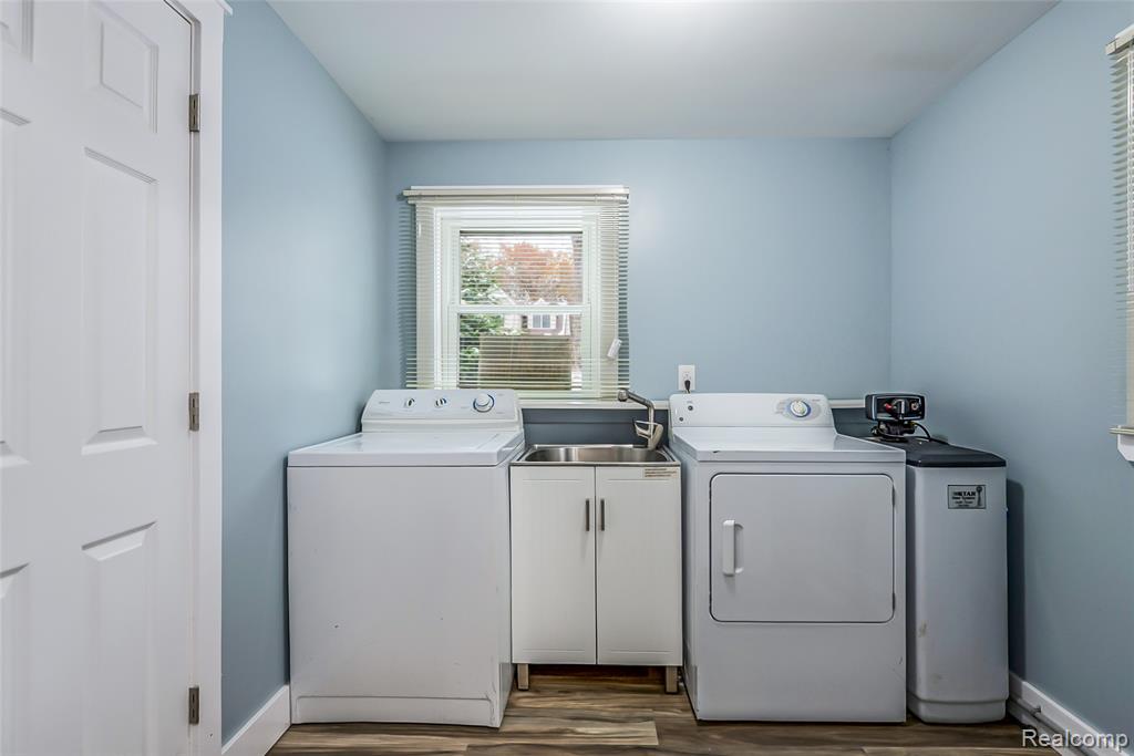 542 Oak Dale Drive, Chelsea, MI 48118 — Photo 53