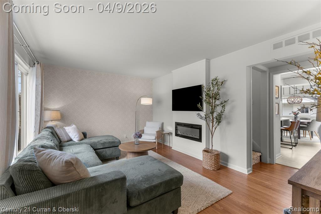 401 Walnut Avenue, Royal Oak, MI 48073 — Photo 6