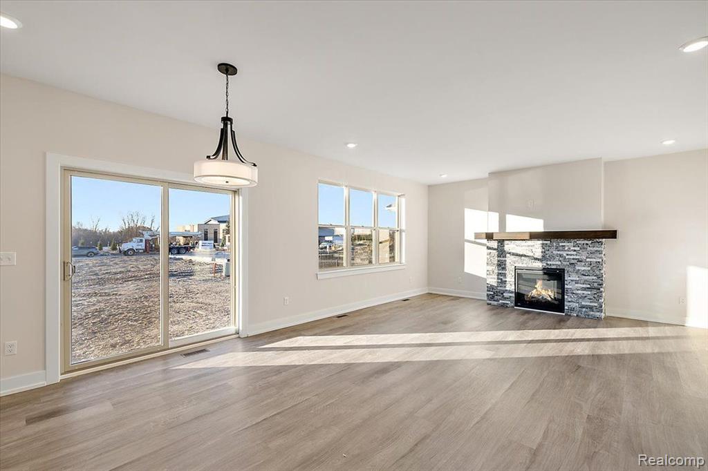 4104 Spring Meadows Drive, Sterling Heights, MI 48314 — Photo 15