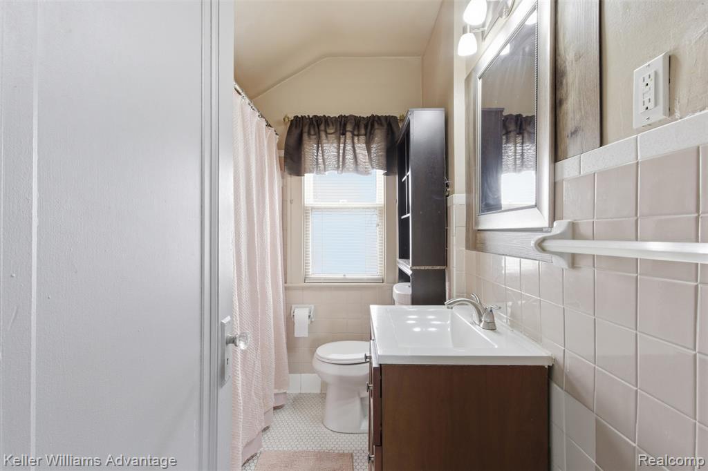 10388 Cedarlawn Street, Detroit, MI 48204 — Photo 12