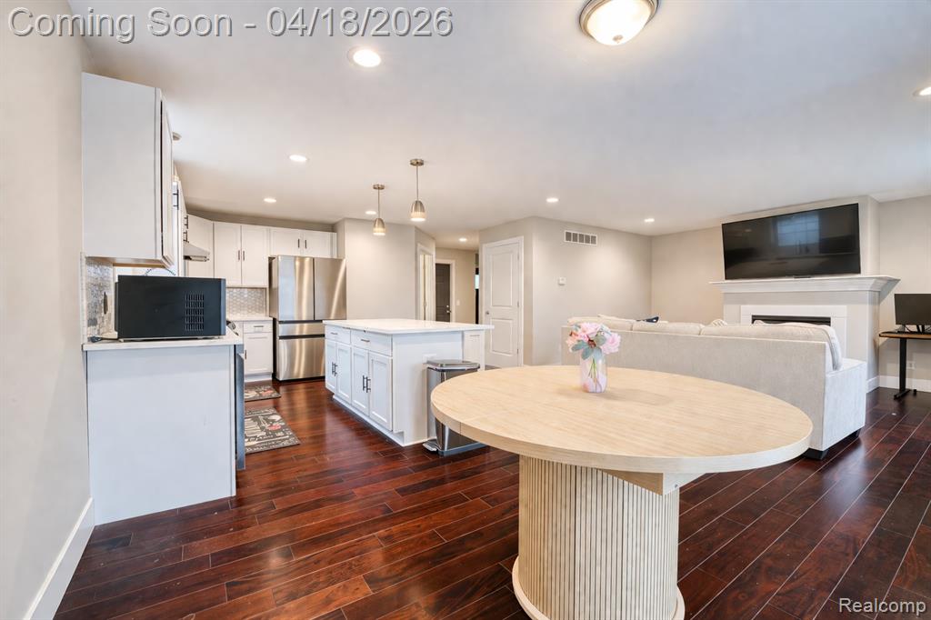 23092 Berdeno Avenue, Hazel Park, MI 48030 — Photo 11