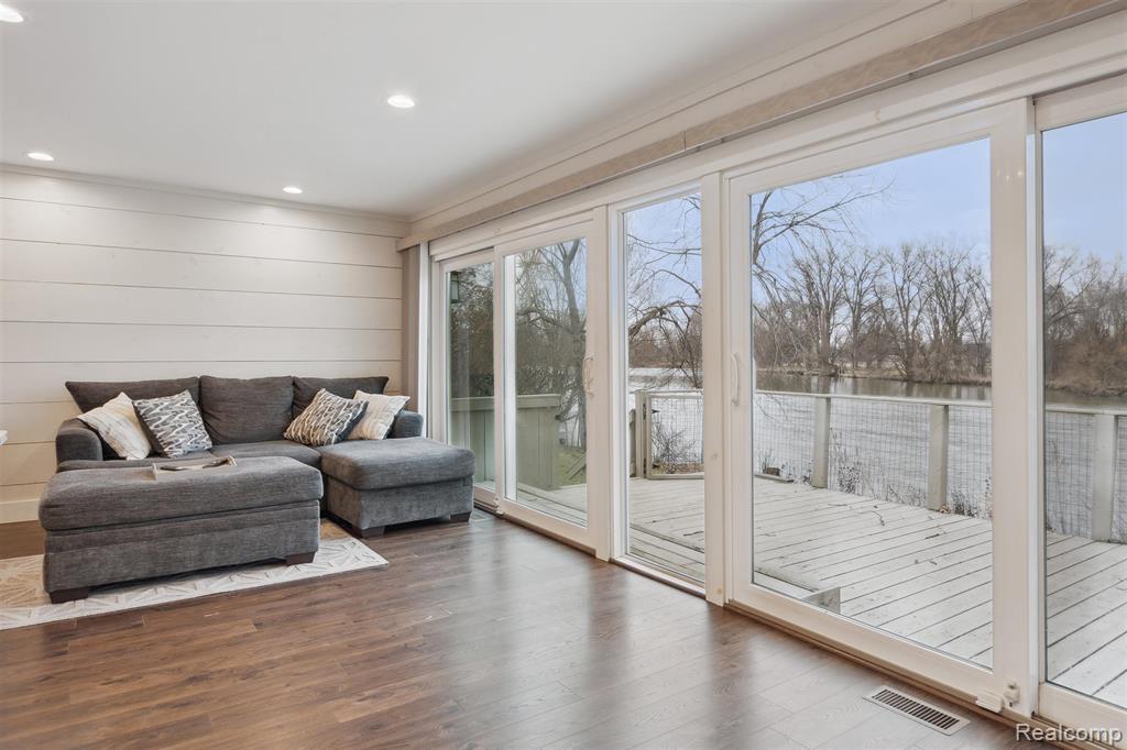 8309 N CUSTER Road, Monroe, MI 48162 — Photo 4
