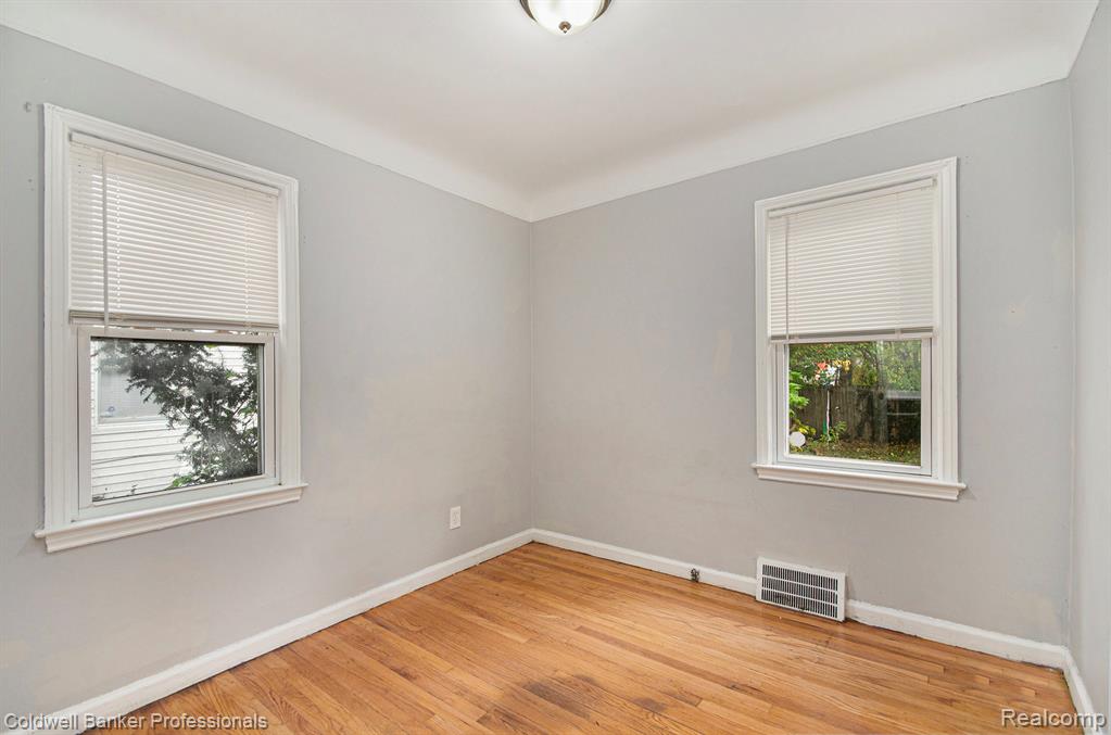 5764 Marseilles Street, Detroit, MI 48224 — Photo 13