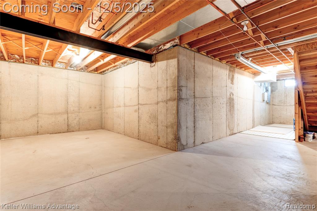 40827 Lenox Park Drive, Novi, MI 48377 — Photo 23