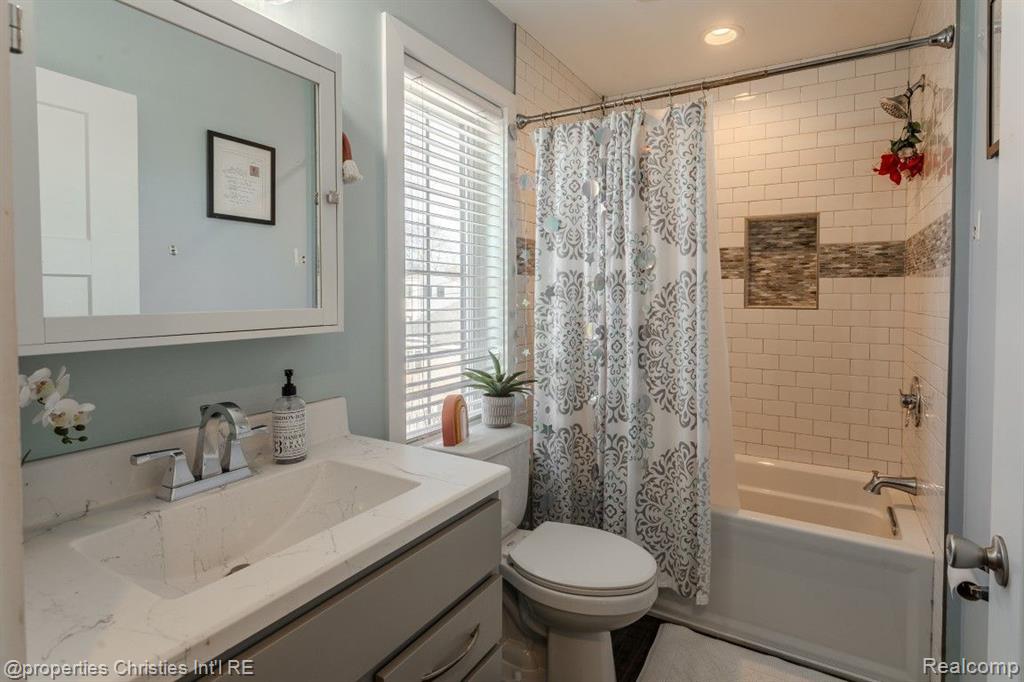 536 ROE Street, Plymouth, MI 48170 — Photo 32