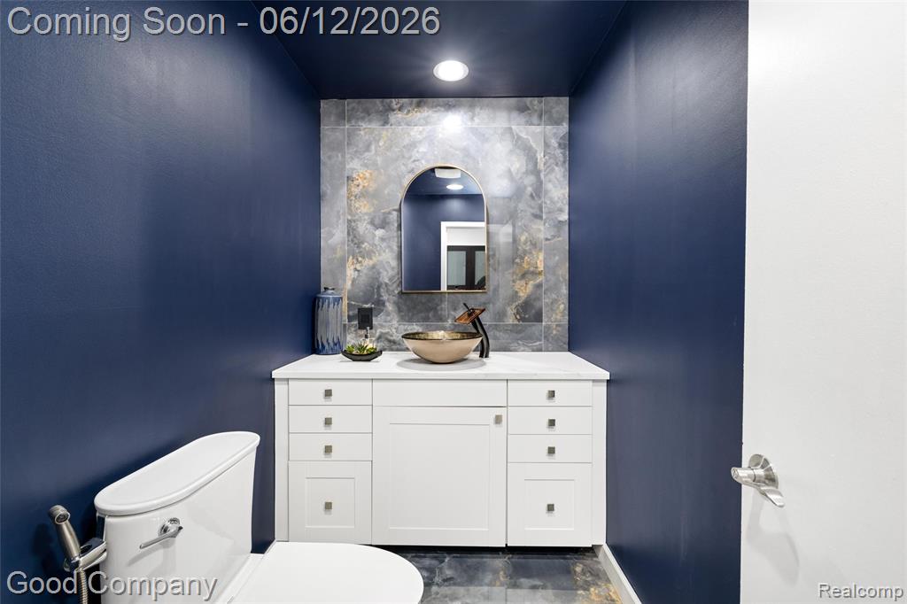 3176 Chambord Drive, West Bloomfield, MI 48323 — Photo 17
