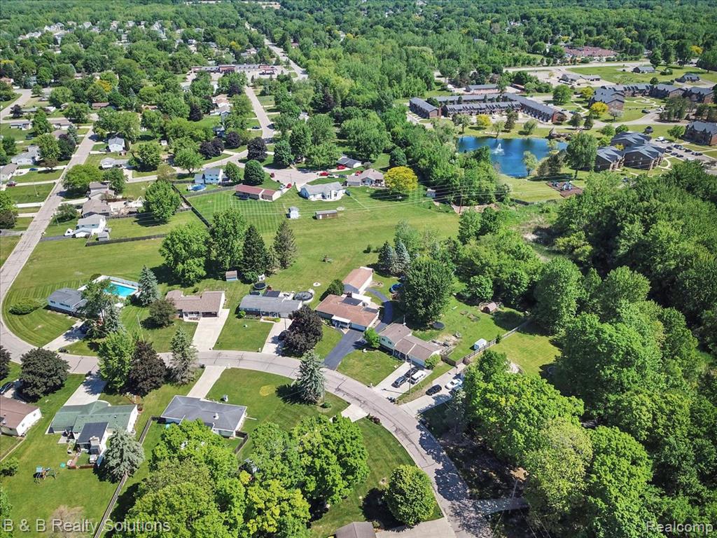 6229 Cold Spring Trail, Grand Blanc, MI 48439 — Photo 44