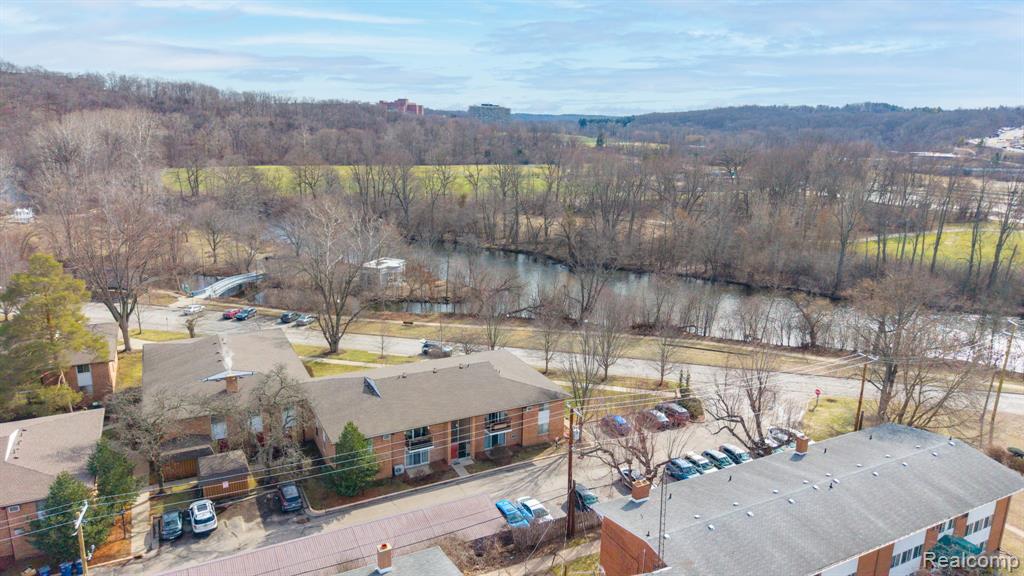 1201 Island Drive, 102, Ann Arbor, MI 48105 — Photo 4