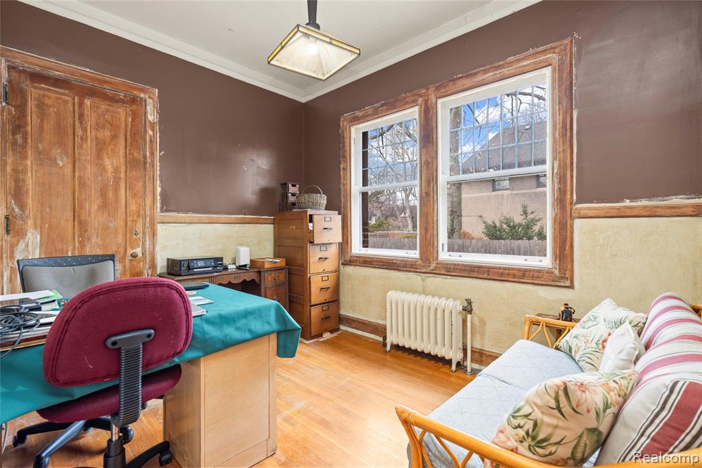 2475 Iroquois Street, Detroit, MI 48214 — Photo 40