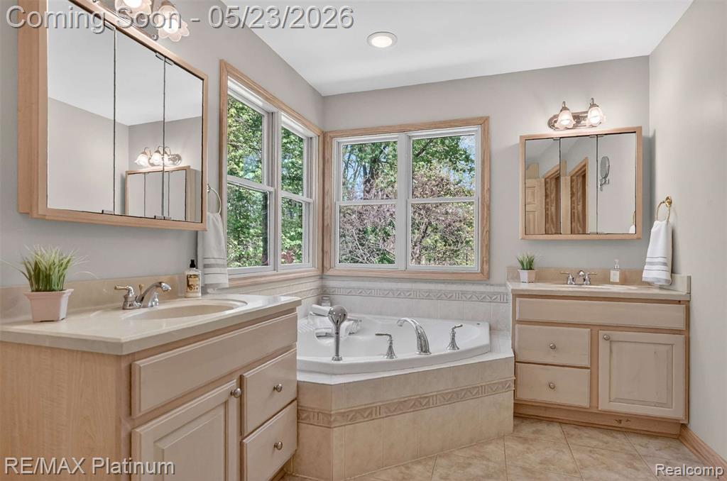 59360 Foxpointe Lane, South Lyon, MI 48178 — Photo 25