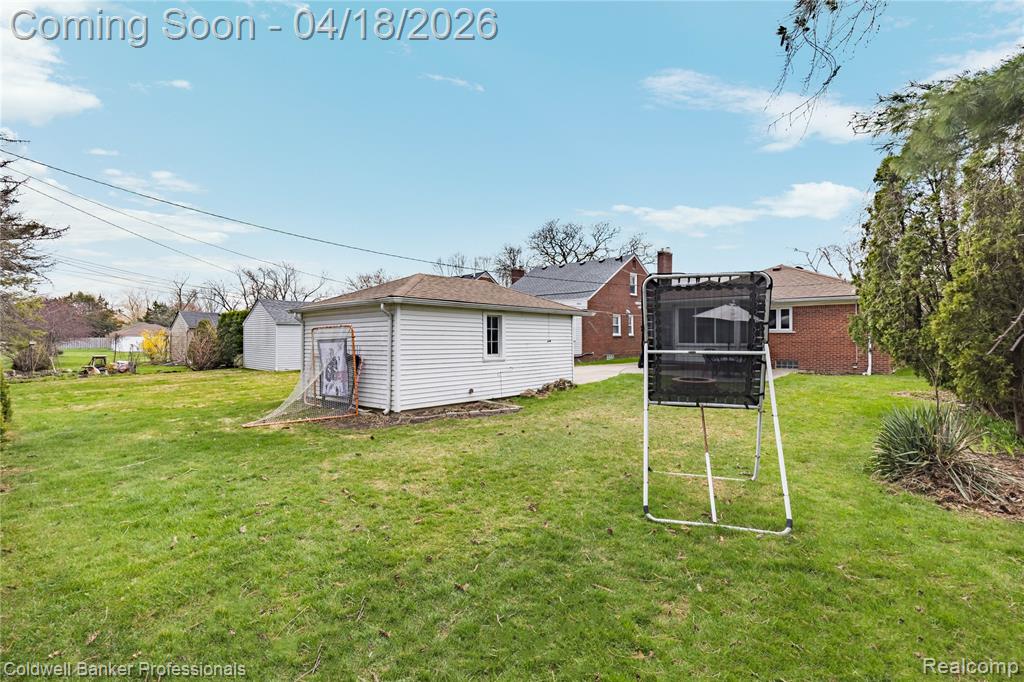 1544 Dorthen Avenue, Grosse Pointe Woods, MI 48236 — Photo 61