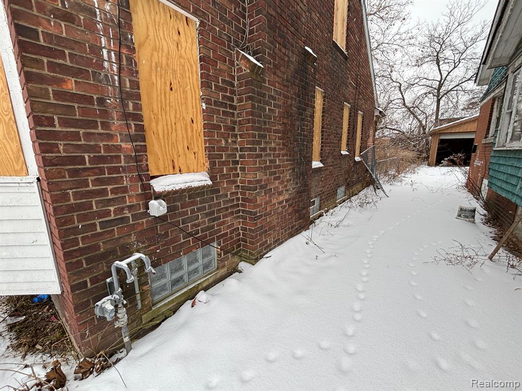 9153 WARD Street, Detroit, MI 48228 — Photo 28