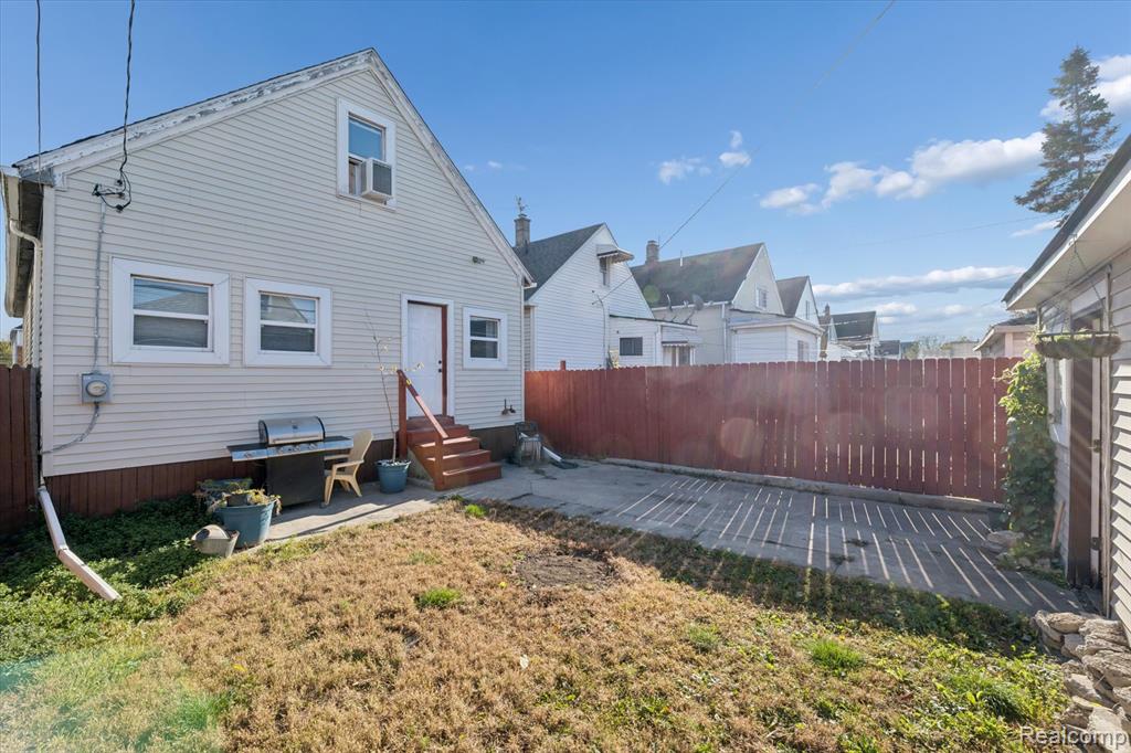 11609 Saint Aubin Street, Hamtramck, MI 48212 — Photo 33