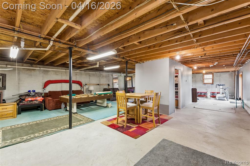 12420 Kipp Road, Goodrich Vlg, MI — Photo 28