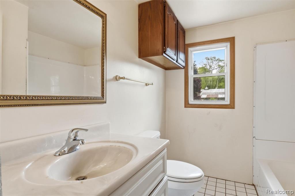 43625 Harris Road, Belleville, MI 48111 — Photo 24